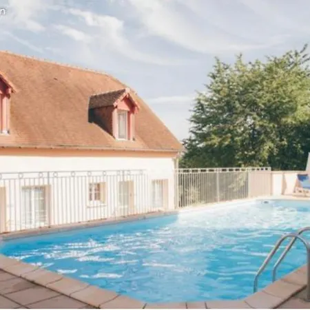 Piscine Cure Thermale * La Roche-Posay