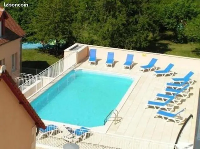 Piscine Cure Thermale 拉罗什波赛